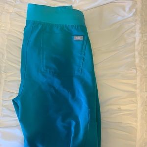 Figs teal jogger scrubs